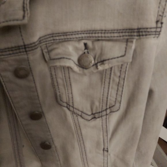 NWOT Grey Washed Crop Jean Jacket SZ S - Picture 5 of 7